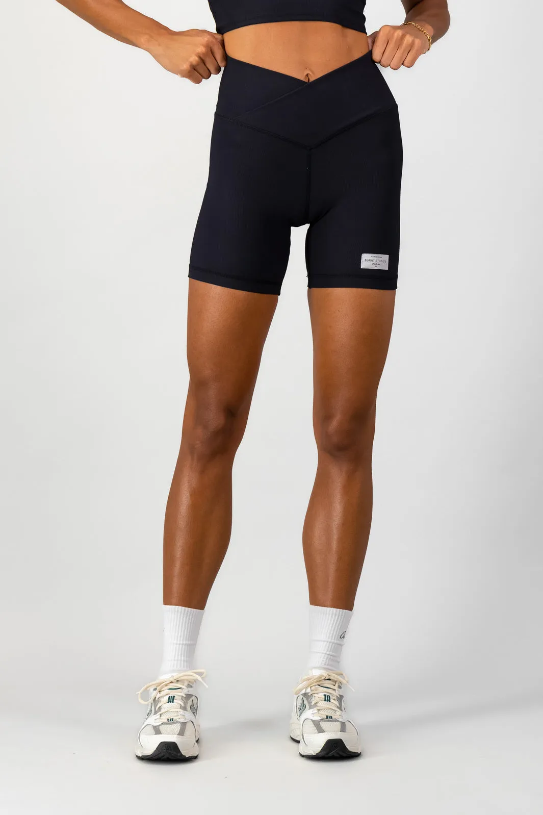 Stile Di Vita Rib Short - Black Warm Layers