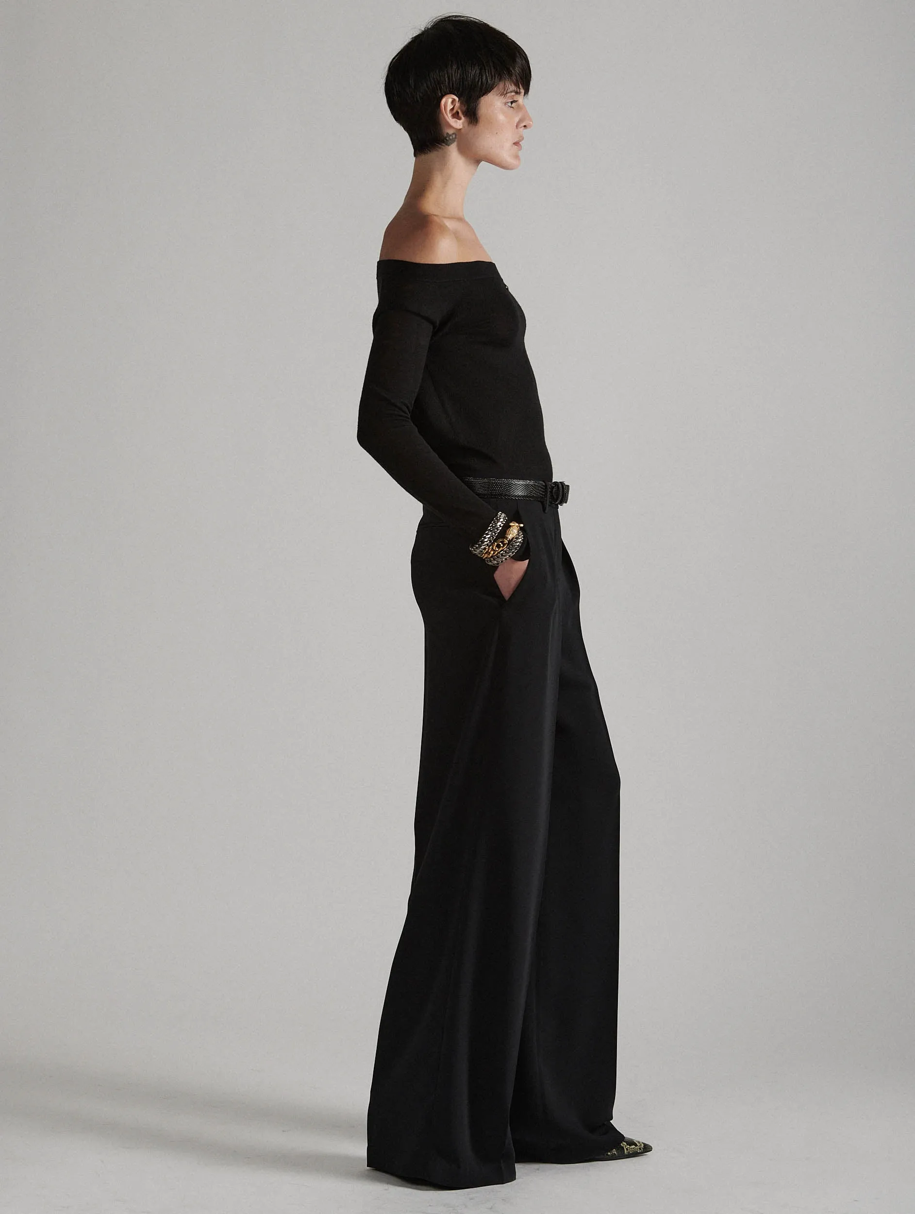 Wide-leg trousers in black fluid crepe Contoured Panel Design Timeless Look