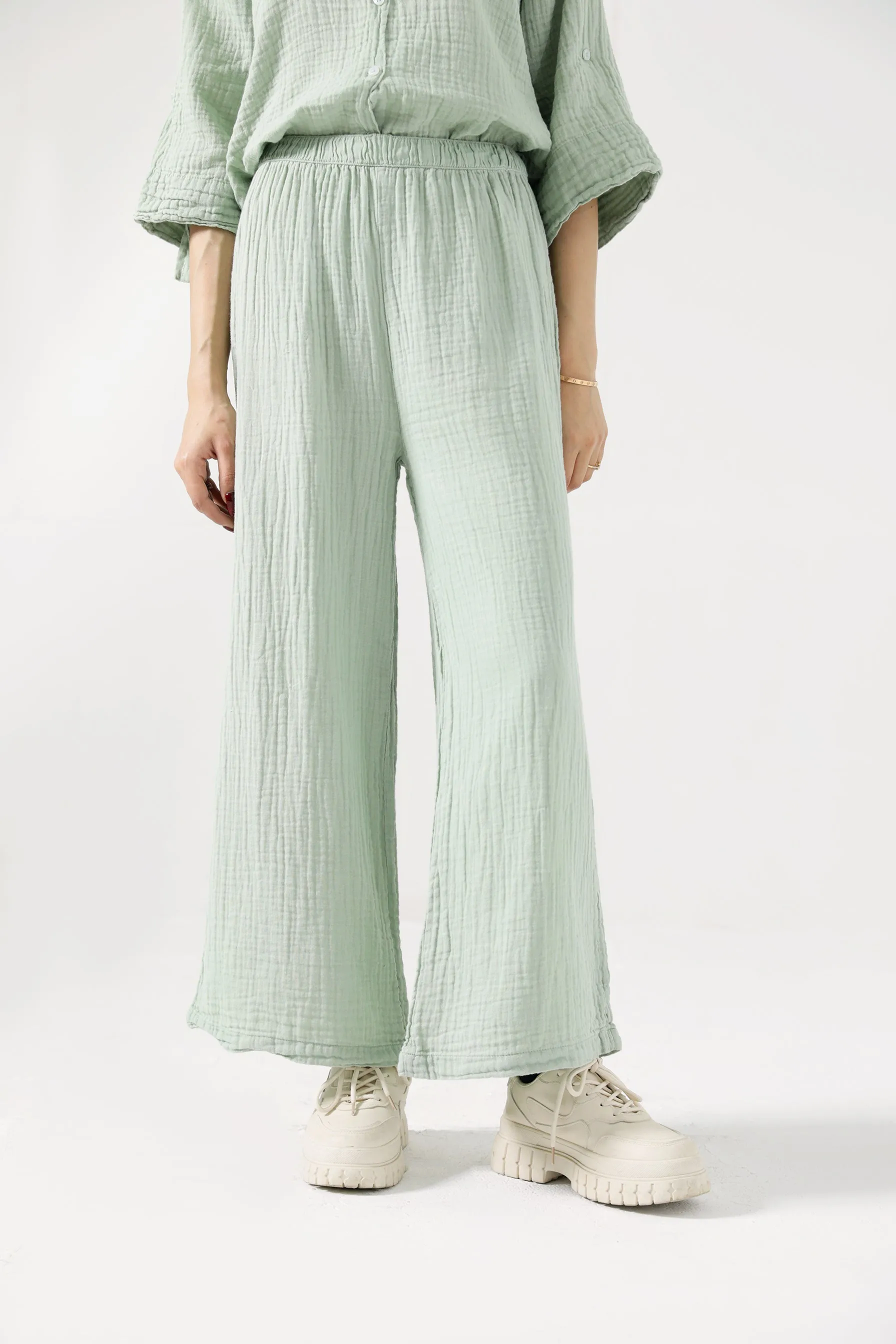 RIPPLE WIDE LEG TROUSERS Practical Fit Low-rise style