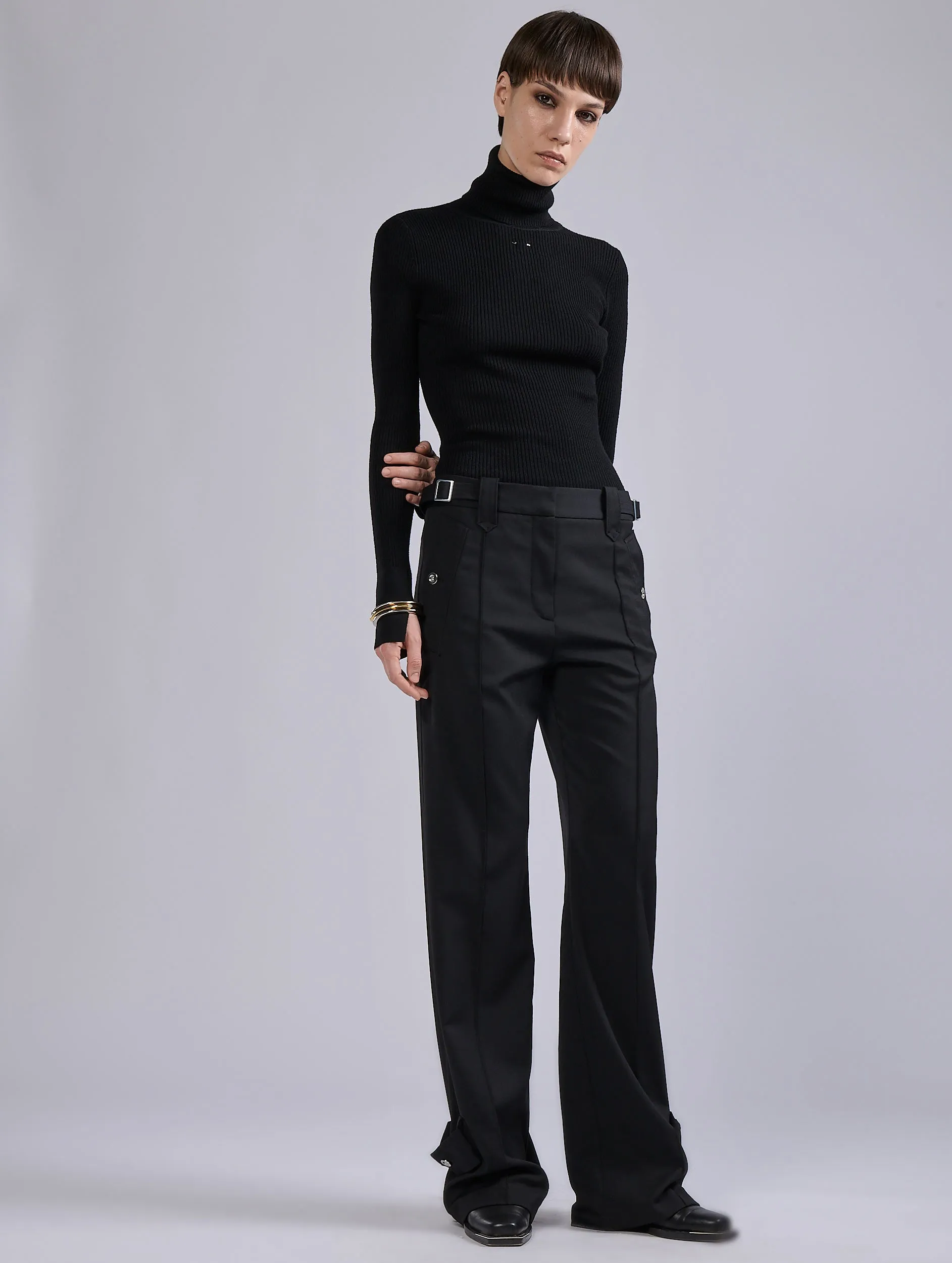 Low Bulk Material Convertible legs Black wool gabardine trousers