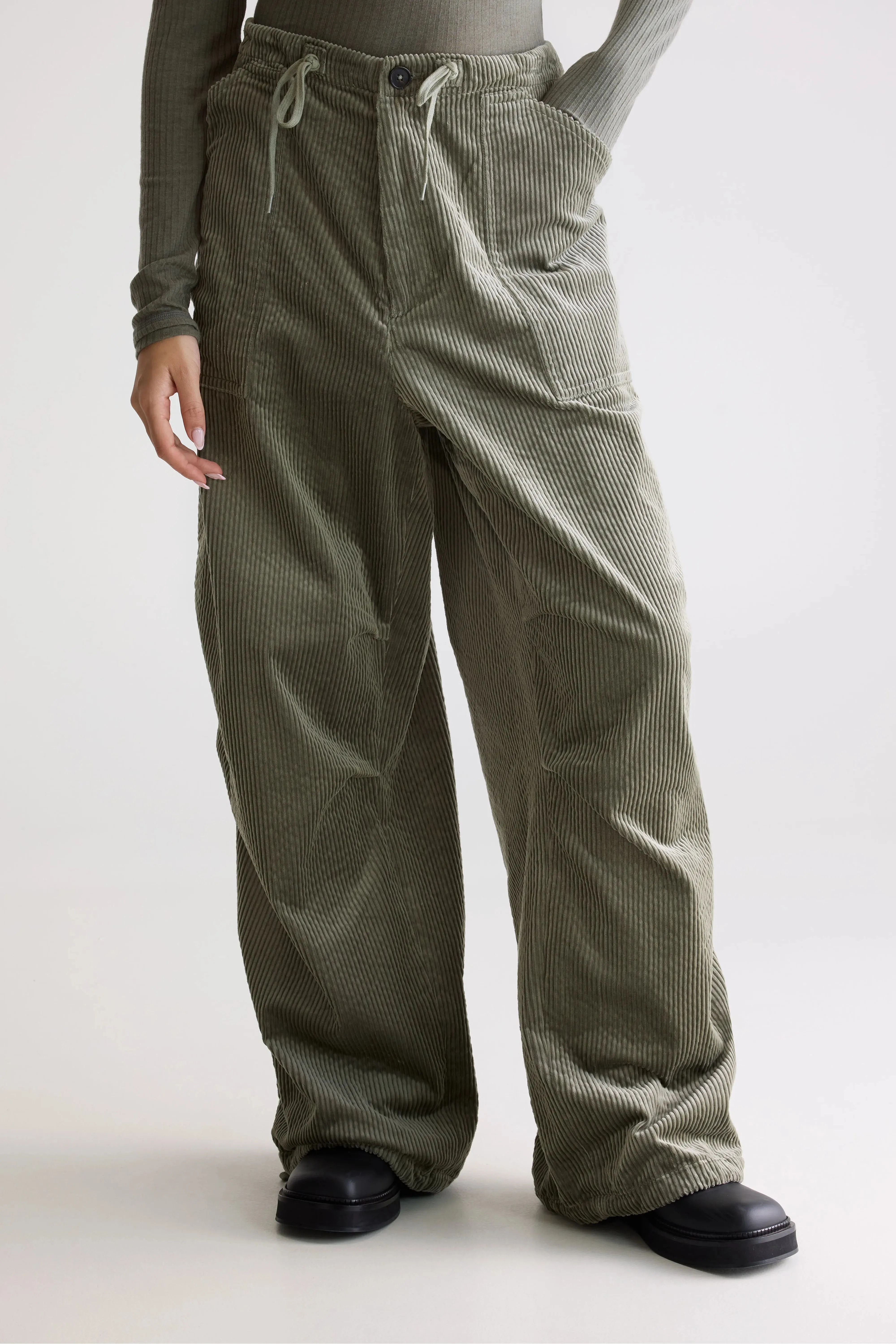Office Appropriate Pocket Reinforcement Jicko baggy trousers (252 / W / SAGE)