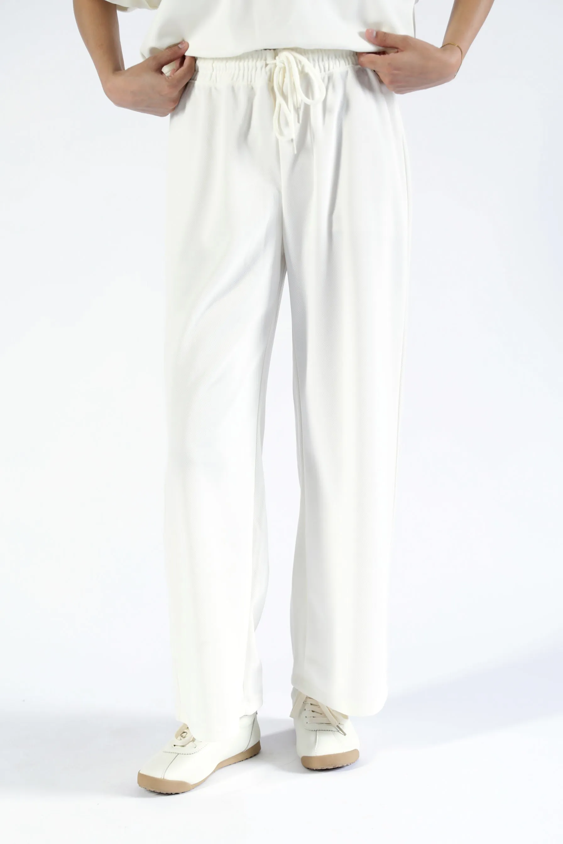 WIDE LEG TROUSER Chic Appeal Timeless Fit