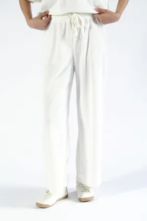 WIDE LEG TROUSER Chic Appeal Timeless Fit