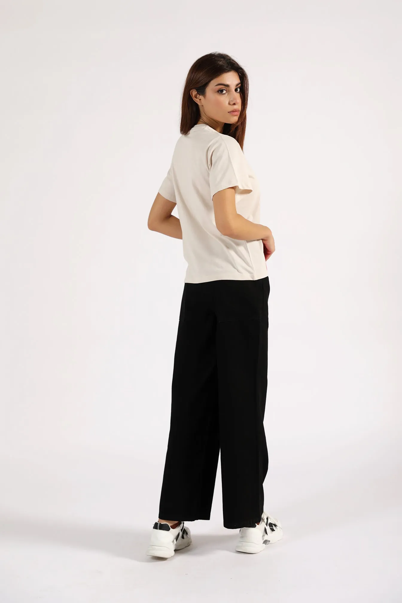 Vented Panels REGULAR FIT GRAPHIC TEE