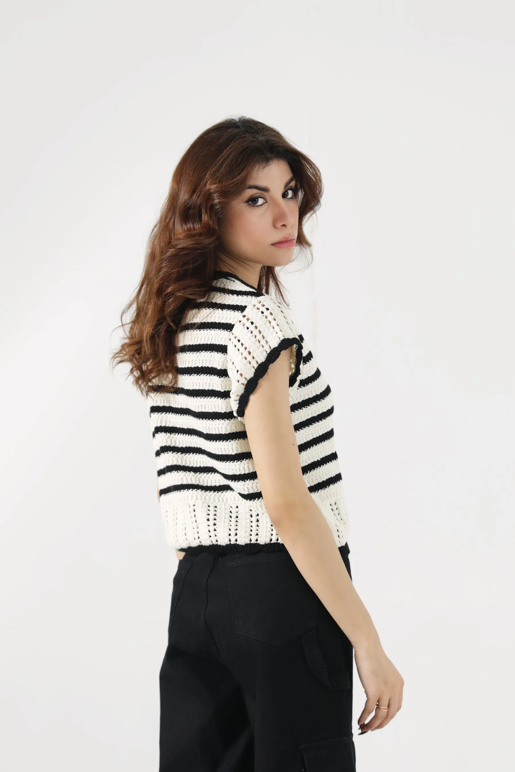 CONTRAST CROCHET KNIT TOP Sheer Fit DoubleLayeredEdging